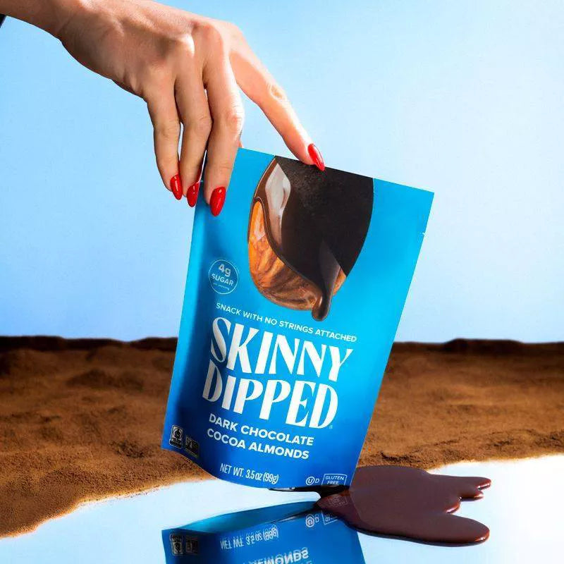 SkinnyDipped Almendras con Chocolate Oscuro y Cacao 99g